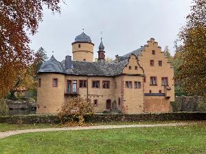Verwunschenes Schloss Mespelbrunn