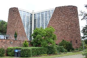Kirche Mariä Königin in Saarbrücken